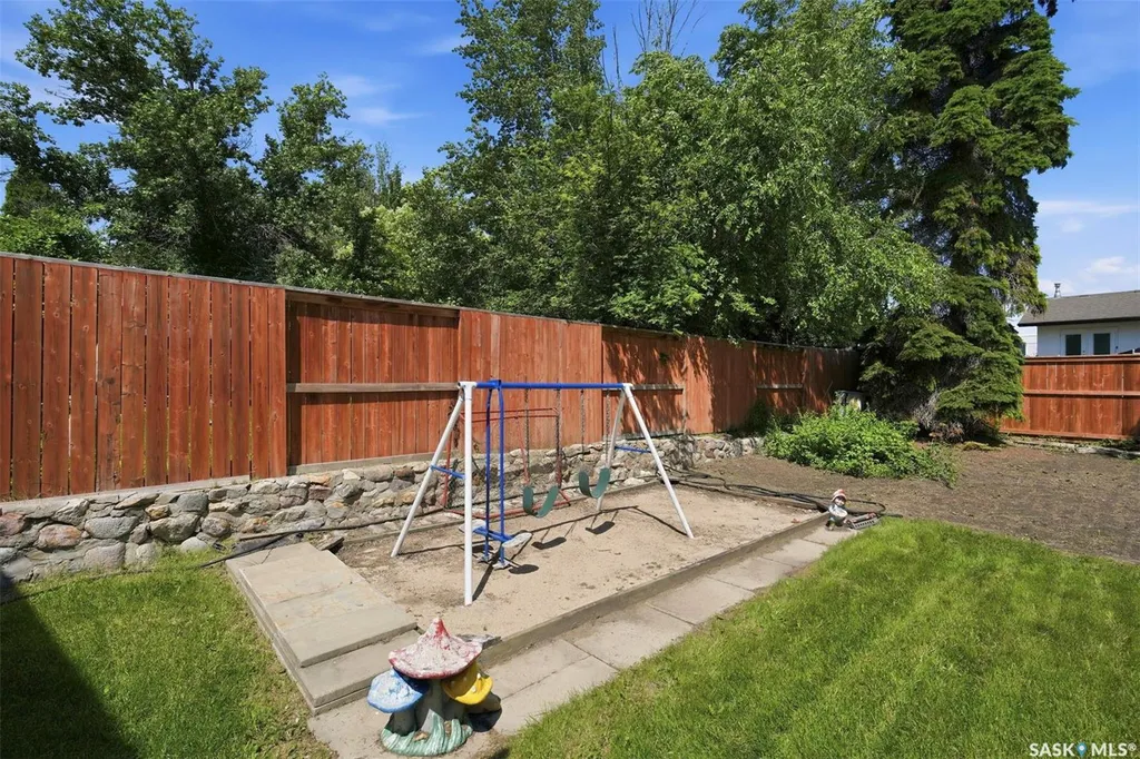 530 Wathaman Crescent Saskatoon SK S7K 4P9