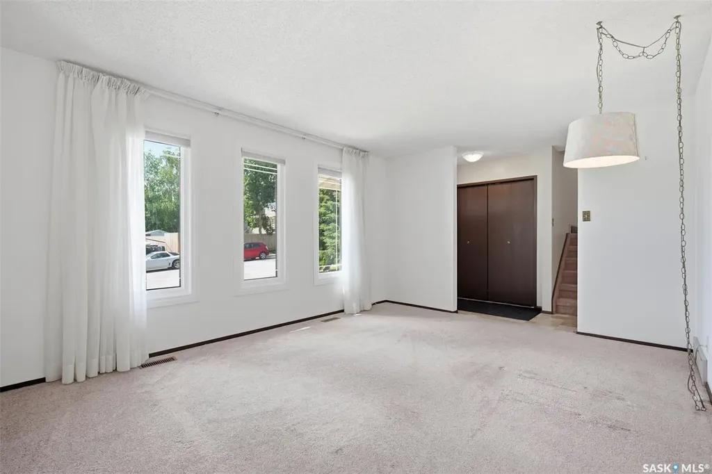 530 Wathaman Crescent Saskatoon SK S7K 4P9