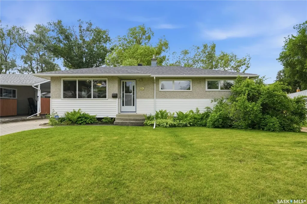 52 Tucker Crescent Saskatoon SK S7H 3H5