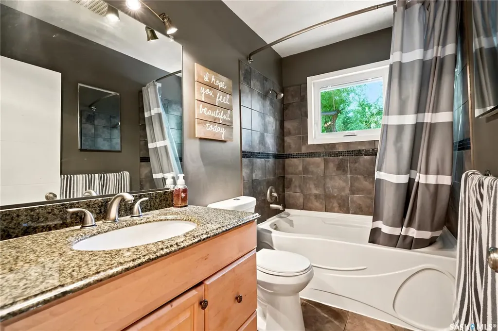 52 Tucker Crescent Saskatoon SK S7H 3H5