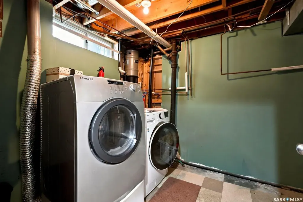 52 Tucker Crescent Saskatoon SK S7H 3H5