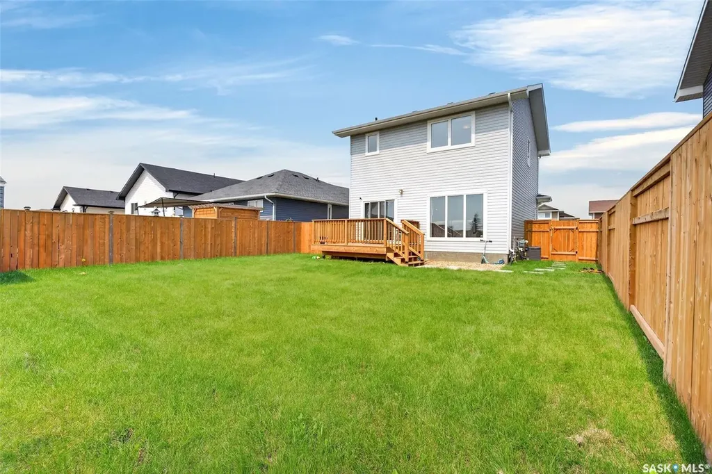 8 Aspen Place Humboldt SK S0K 2A0