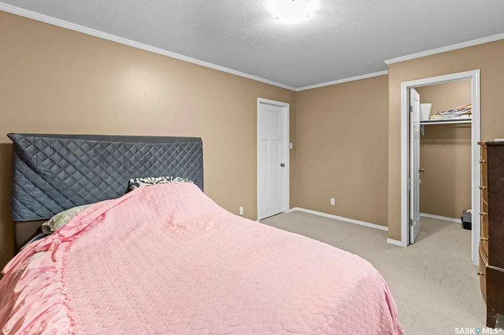 715 Hart Road Saskatoon SK S7M 3Y8