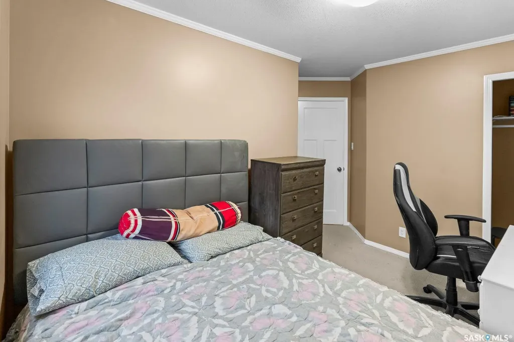 715 Hart Road Saskatoon SK S7M 3Y8