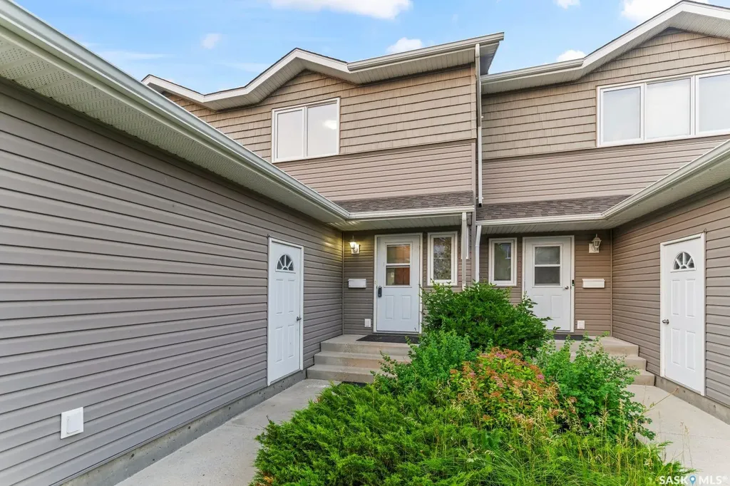 715 Hart Road Saskatoon SK S7M 3Y8