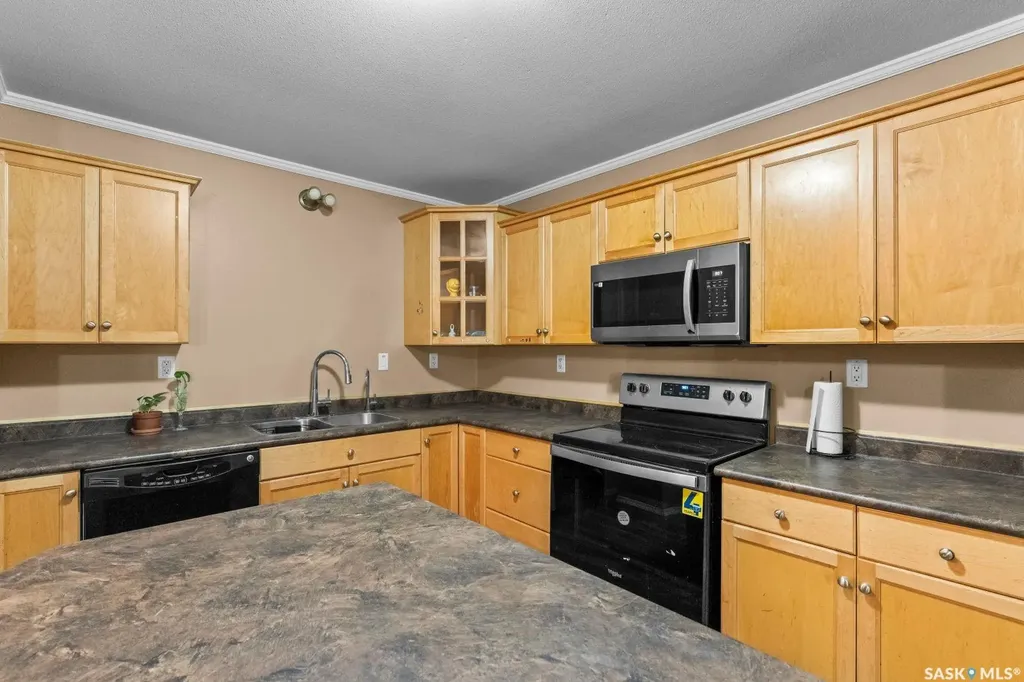 715 Hart Road Saskatoon SK S7M 3Y8