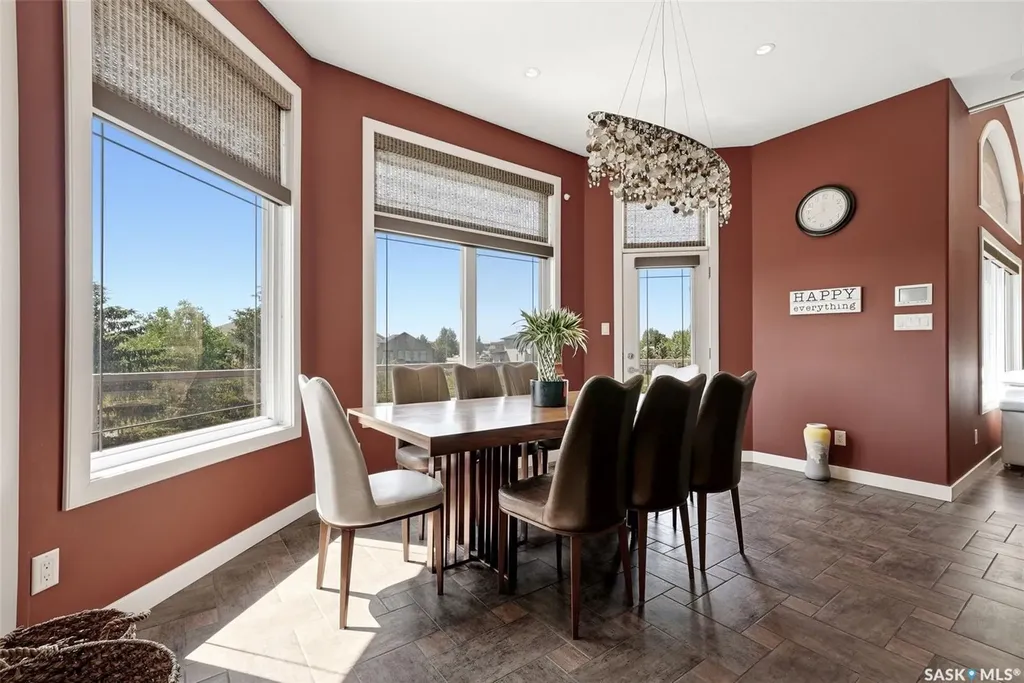 2423 Linner Bay Regina SK S4V 1K3