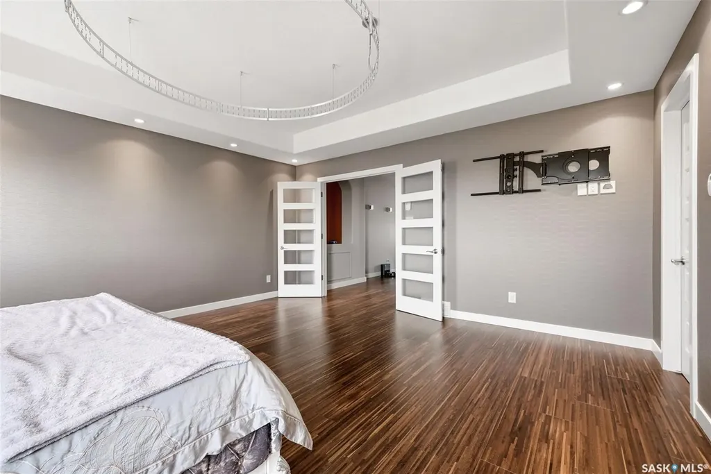 2423 Linner Bay Regina SK S4V 1K3
