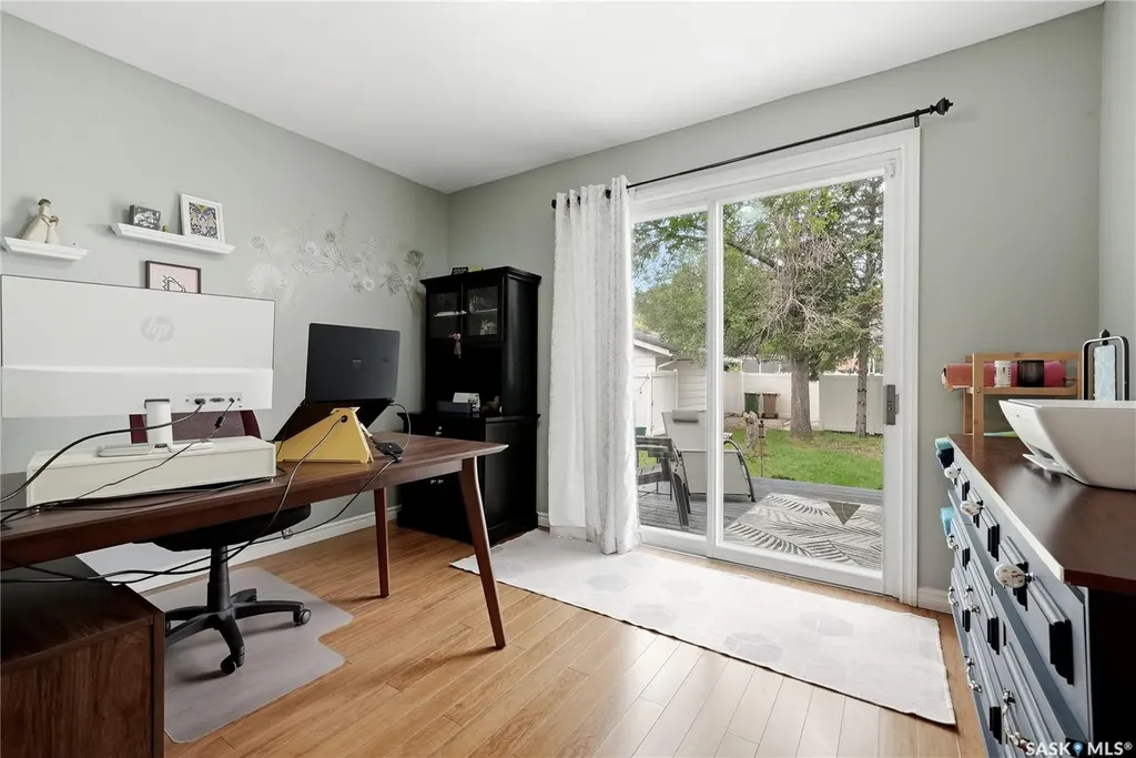 2802 Montague Street Regina SK S4S 1Z2