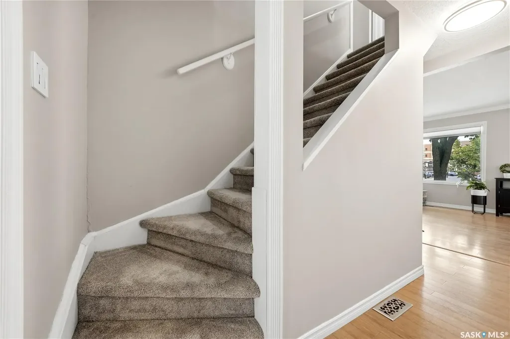 2802 Montague Street Regina SK S4S 1Z2