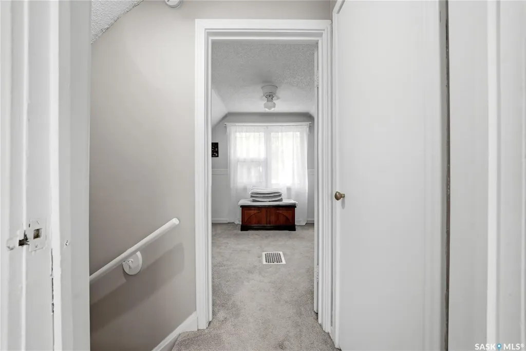 2802 Montague Street Regina SK S4S 1Z2