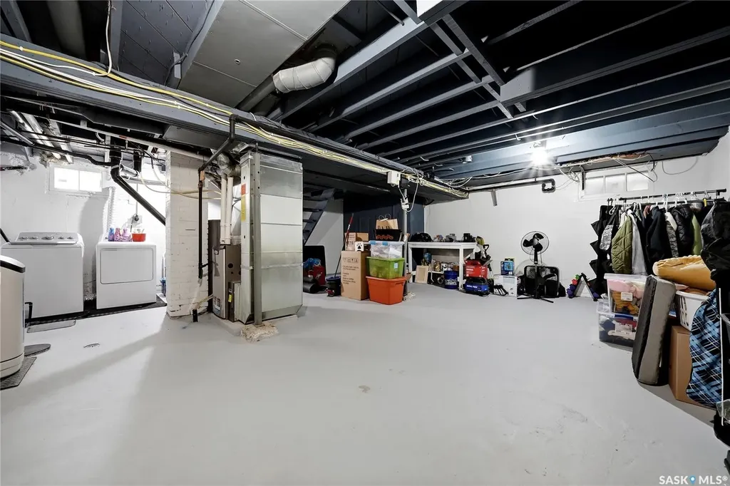 2802 Montague Street Regina SK S4S 1Z2