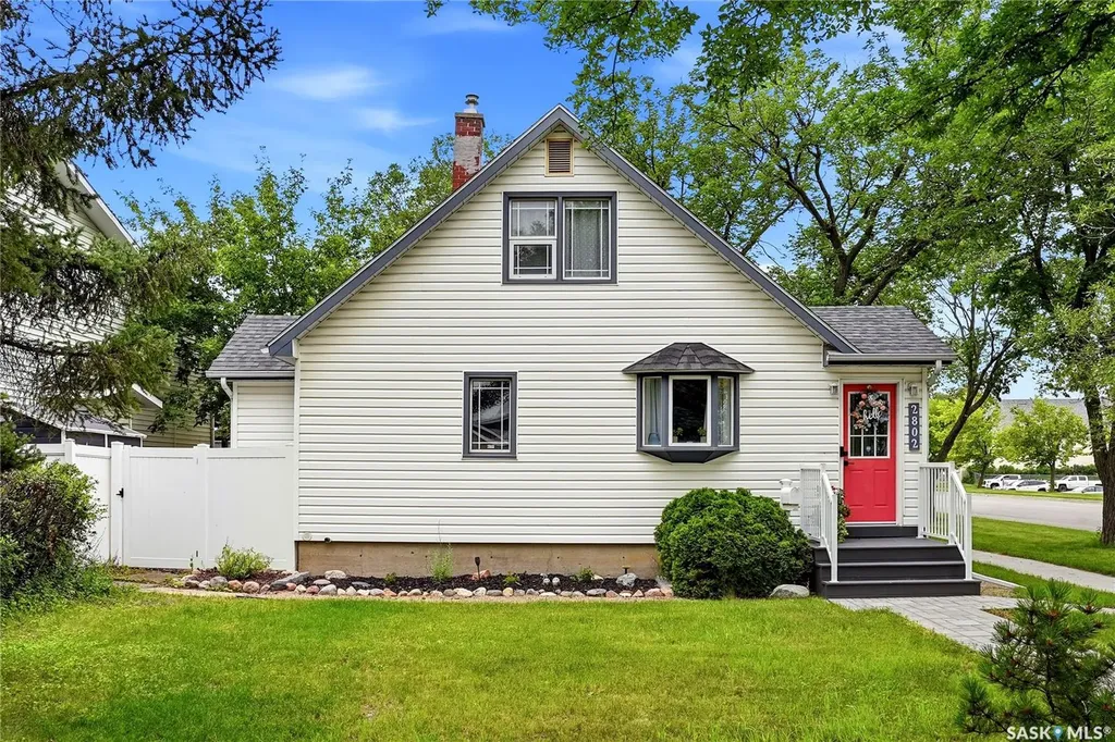 2802 Montague Street Regina SK S4S 1Z2