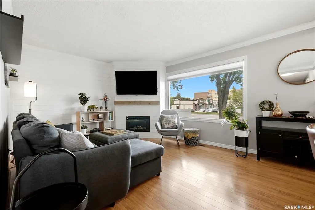 2802 Montague Street Regina SK S4S 1Z2