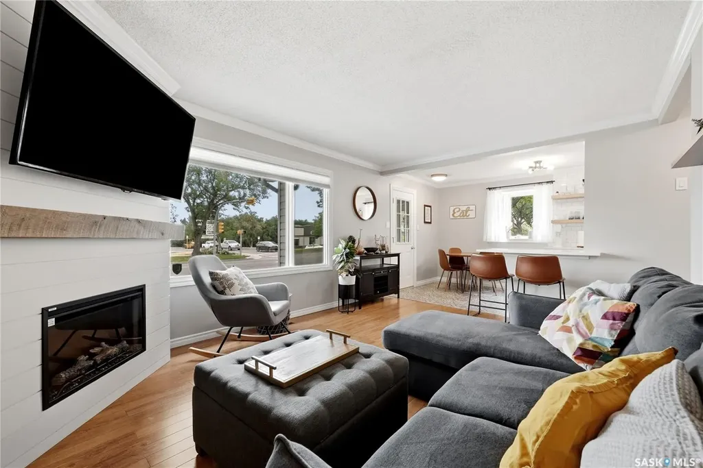 2802 Montague Street Regina SK S4S 1Z2