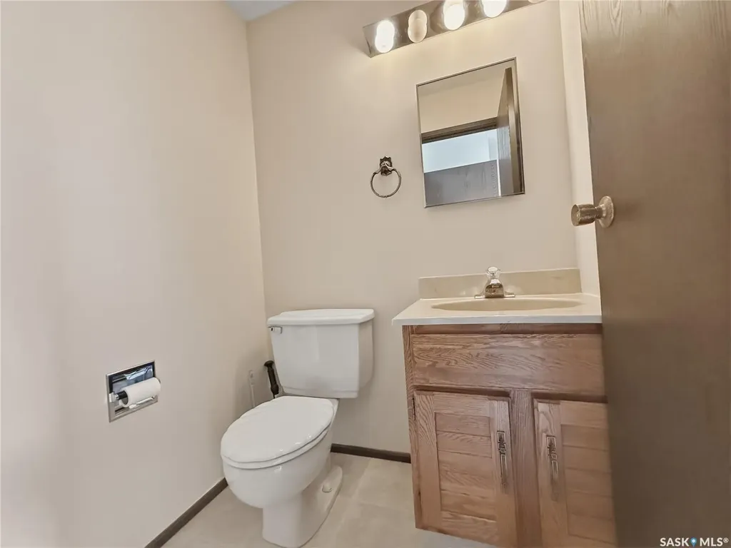 512 1st Street N Cabri SK S0N 0J0