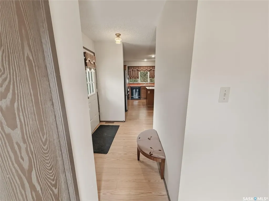 512 1st Street N Cabri SK S0N 0J0
