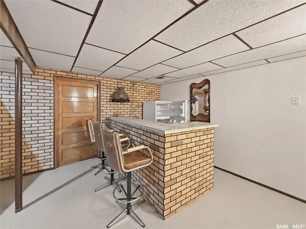512 1st Street N Cabri SK S0N 0J0