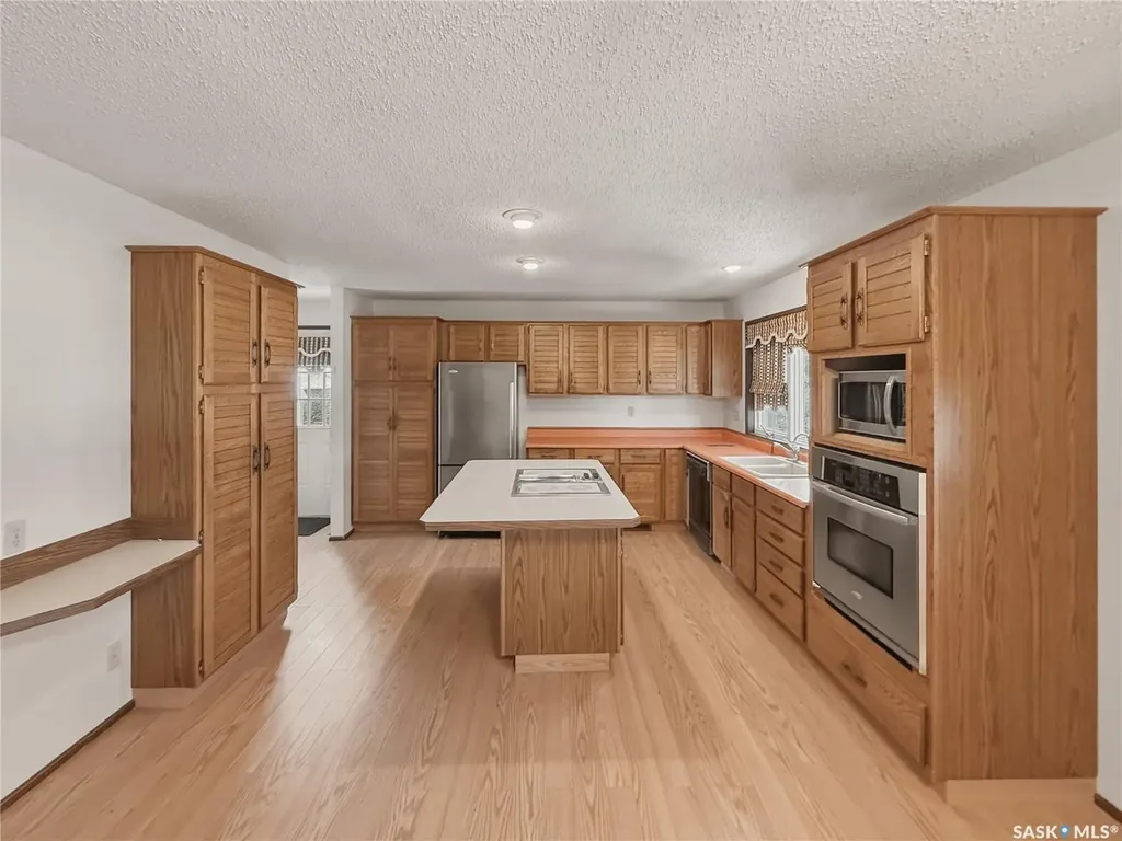 512 1st Street N Cabri SK S0N 0J0