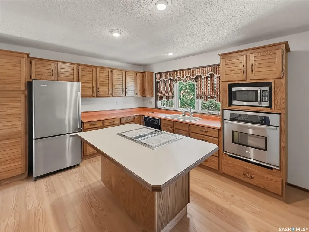 512 1st Street N Cabri SK S0N 0J0