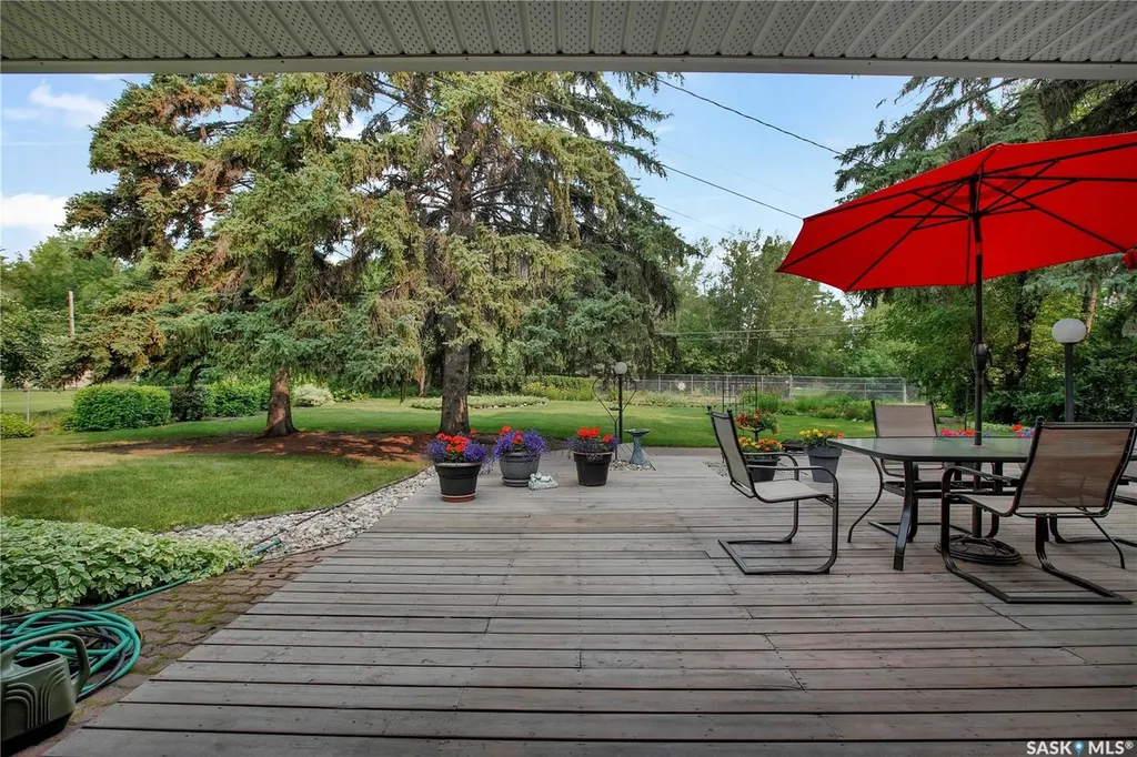 3108 Dieppe Street Saskatoon SK S7M 3S2