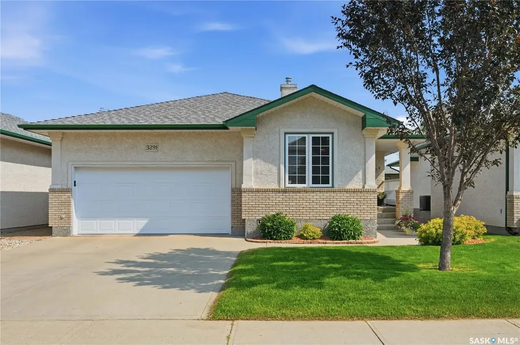 3291 Thames Crescent E Regina SK S4V 2Y9