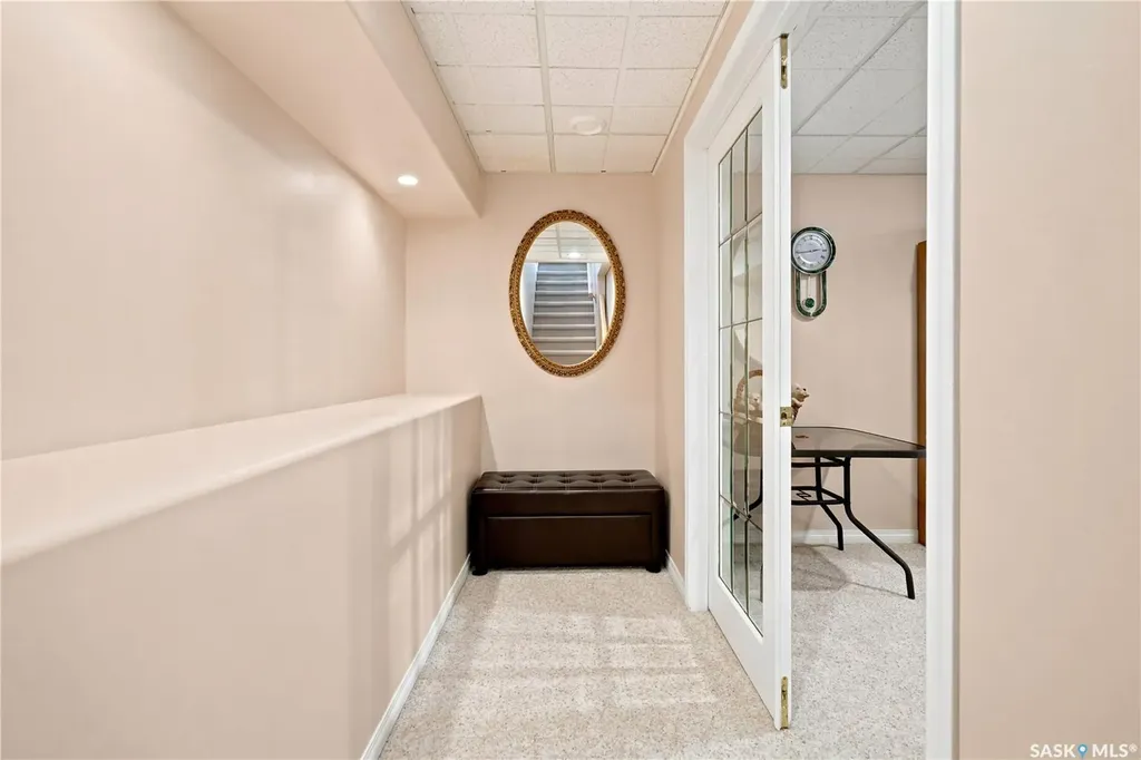 3291 Thames Crescent E Regina SK S4V 2Y9