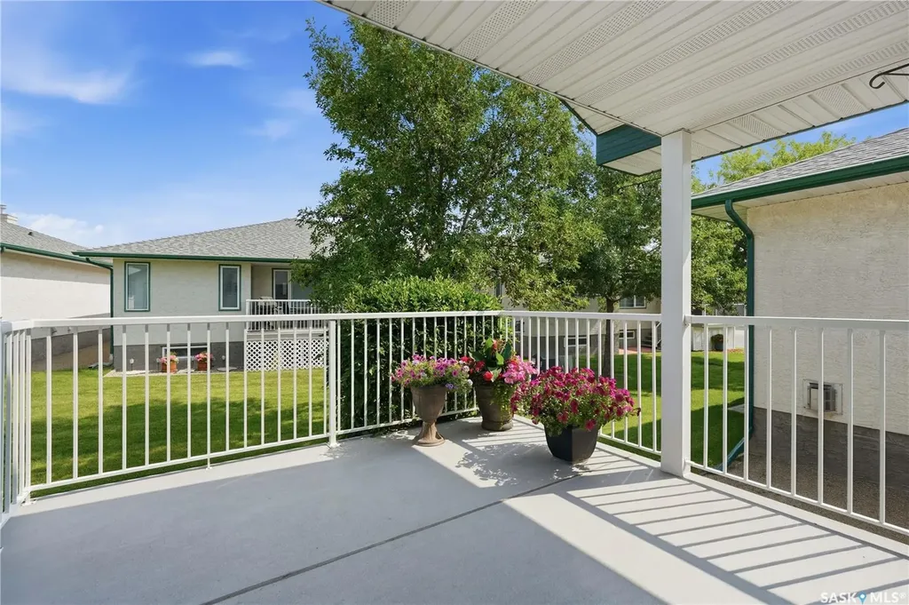 3291 Thames Crescent E Regina SK S4V 2Y9