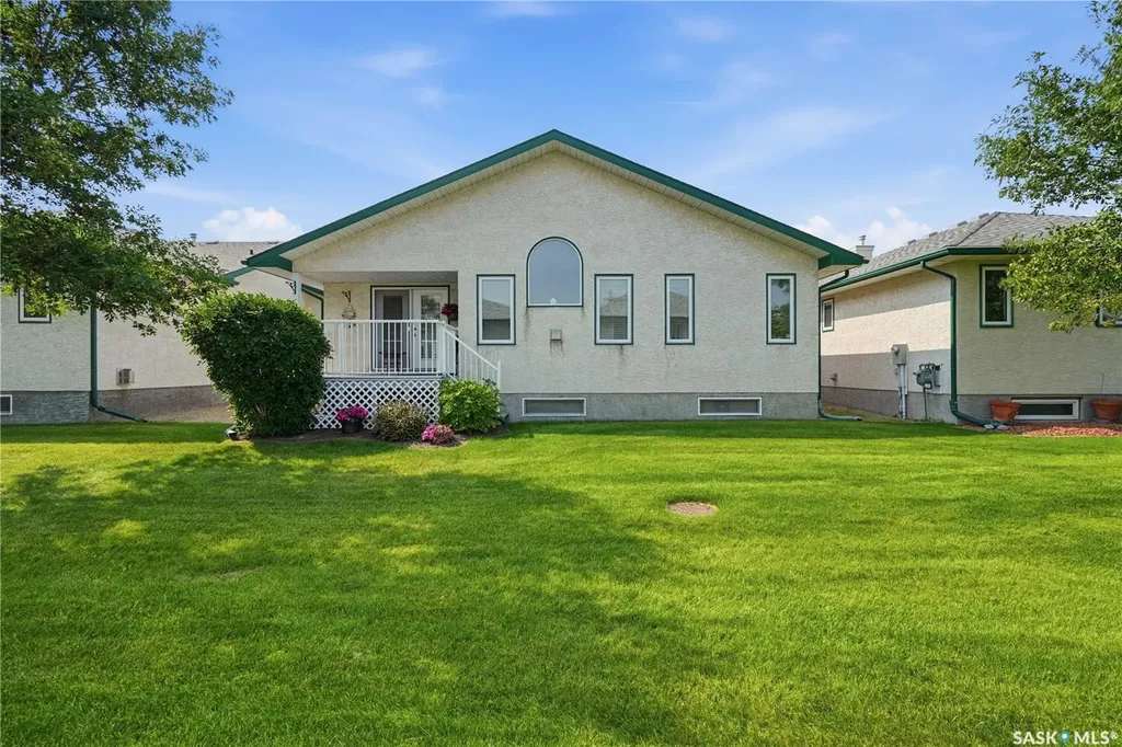 3291 Thames Crescent E Regina SK S4V 2Y9
