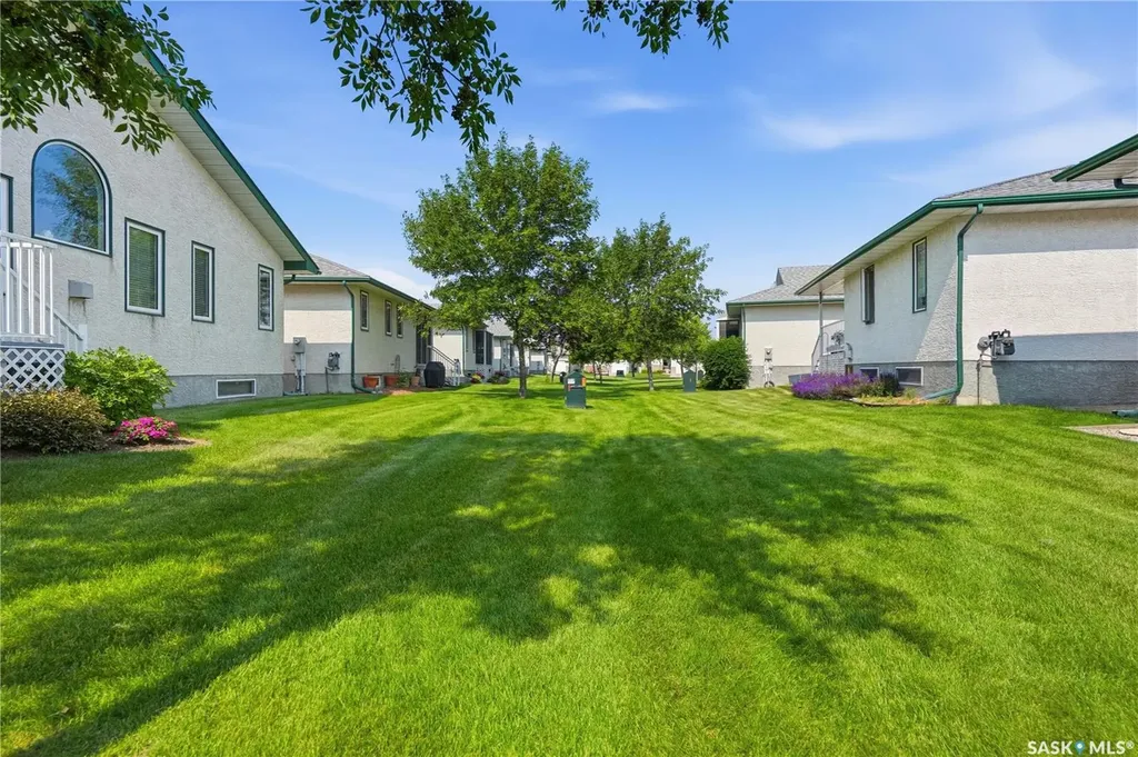 3291 Thames Crescent E Regina SK S4V 2Y9
