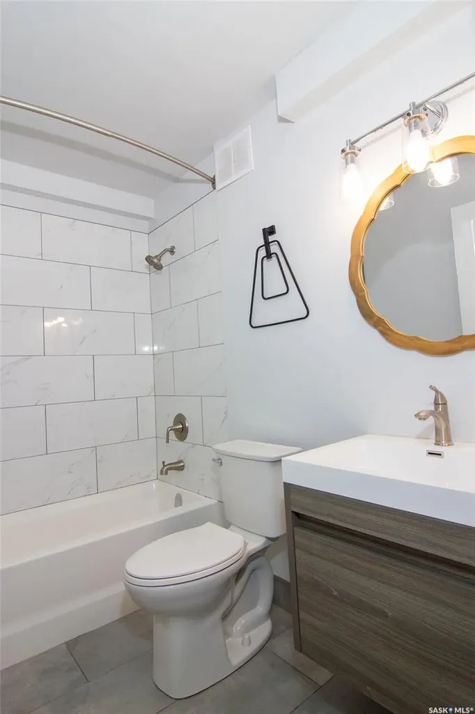 1625 Thompson Avenue Saskatoon SK S7N 1Y2