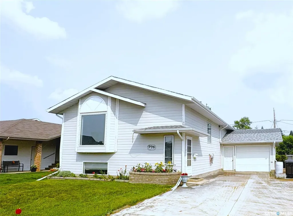 728 14th Street Humboldt SK S0K 2A0