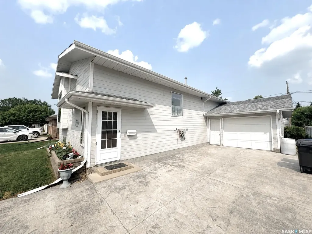 728 14th Street Humboldt SK S0K 2A0