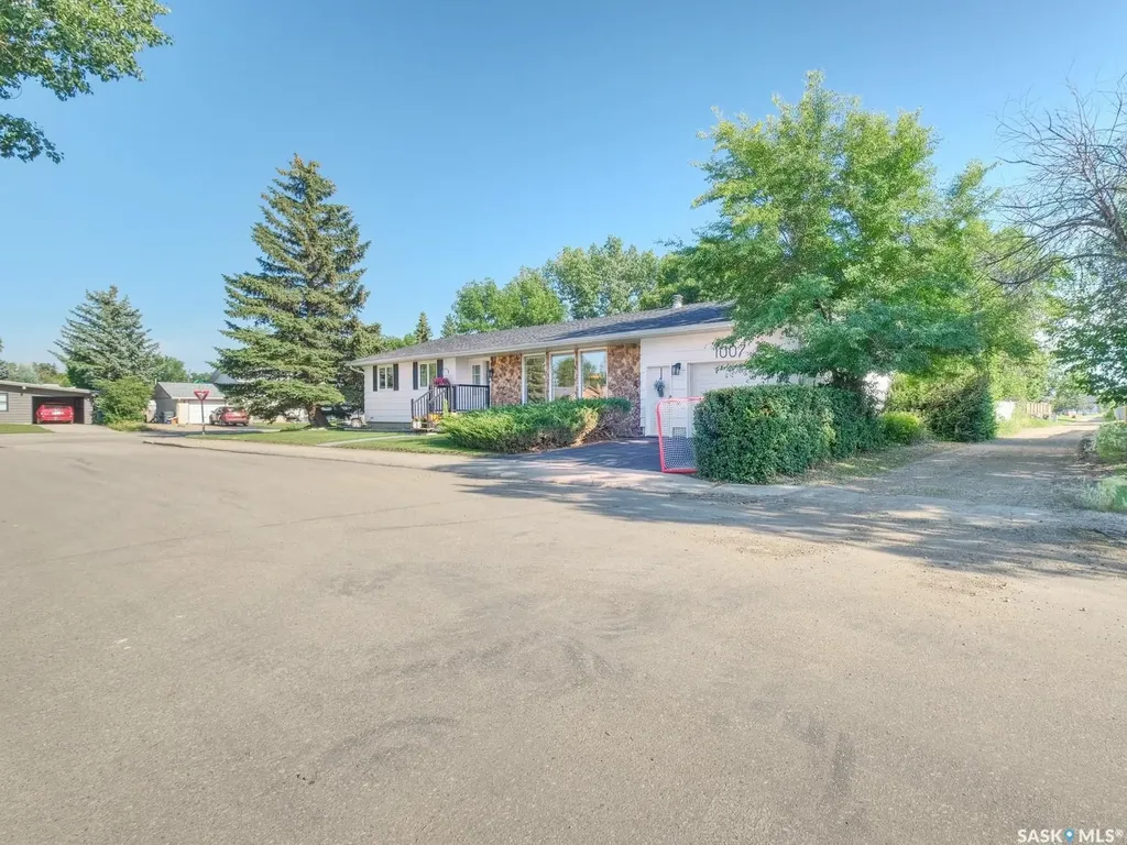 1007 6th Street E Rosetown SK S0L 2V0