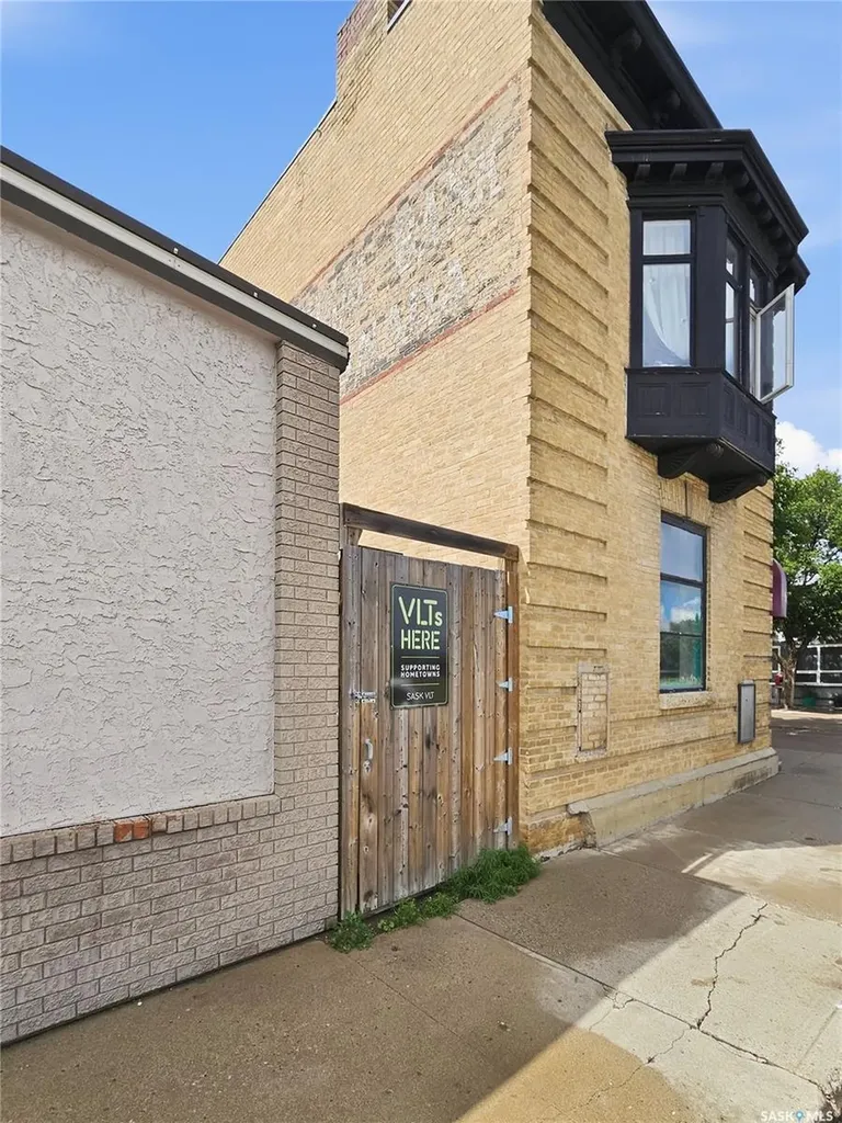 702 Railway Avenue Rosthern SK S0L 3R0