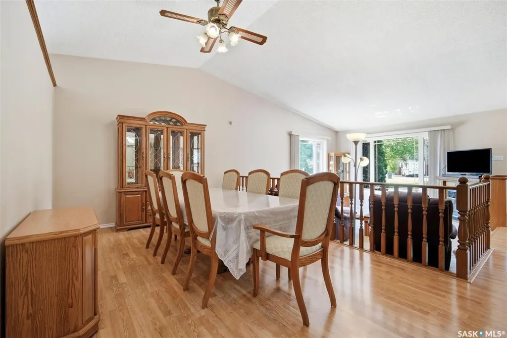 1224 Crescent Boulevard Saskatoon SK S7M 3W6