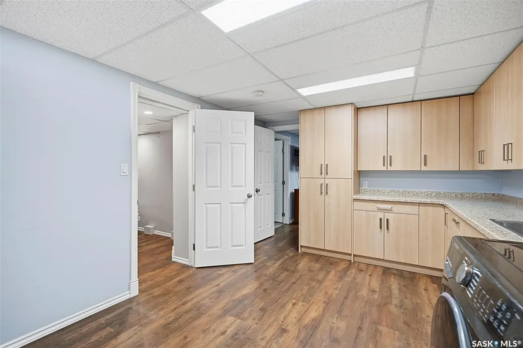 1224 Crescent Boulevard Saskatoon SK S7M 3W6
