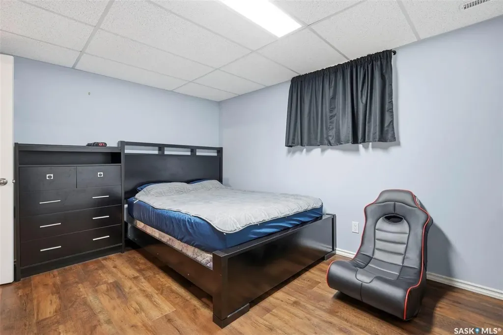 1224 Crescent Boulevard Saskatoon SK S7M 3W6