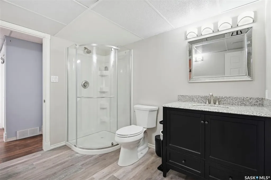 1224 Crescent Boulevard Saskatoon SK S7M 3W6