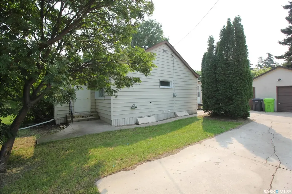 700 York Street Indian Head SK S0G 2K0