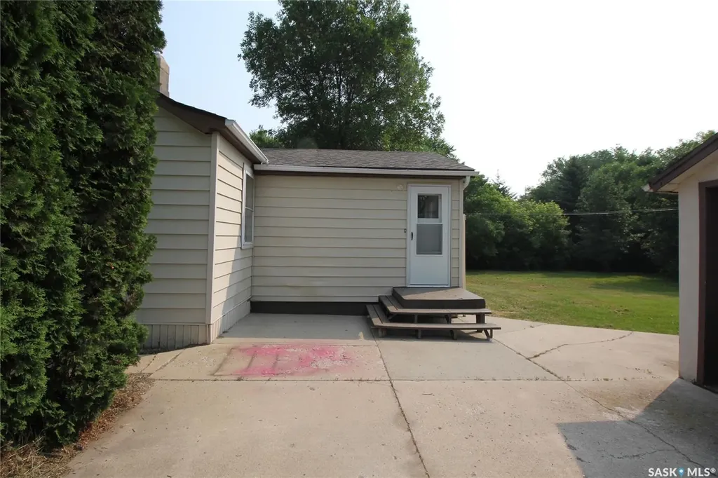 700 York Street Indian Head SK S0G 2K0