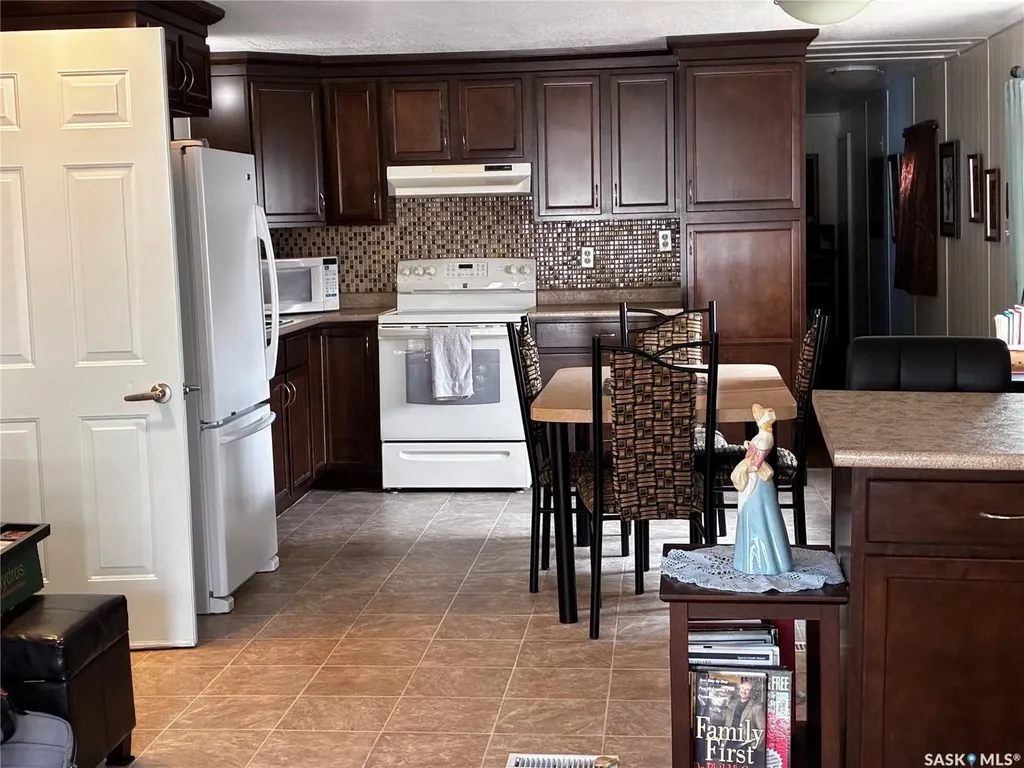219 Grant Street Saskatoon SK S7N 2A5