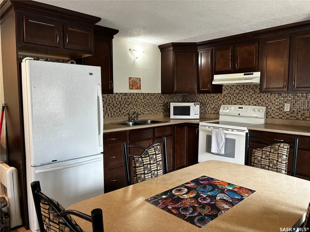 219 Grant Street Saskatoon SK S7N 2A5
