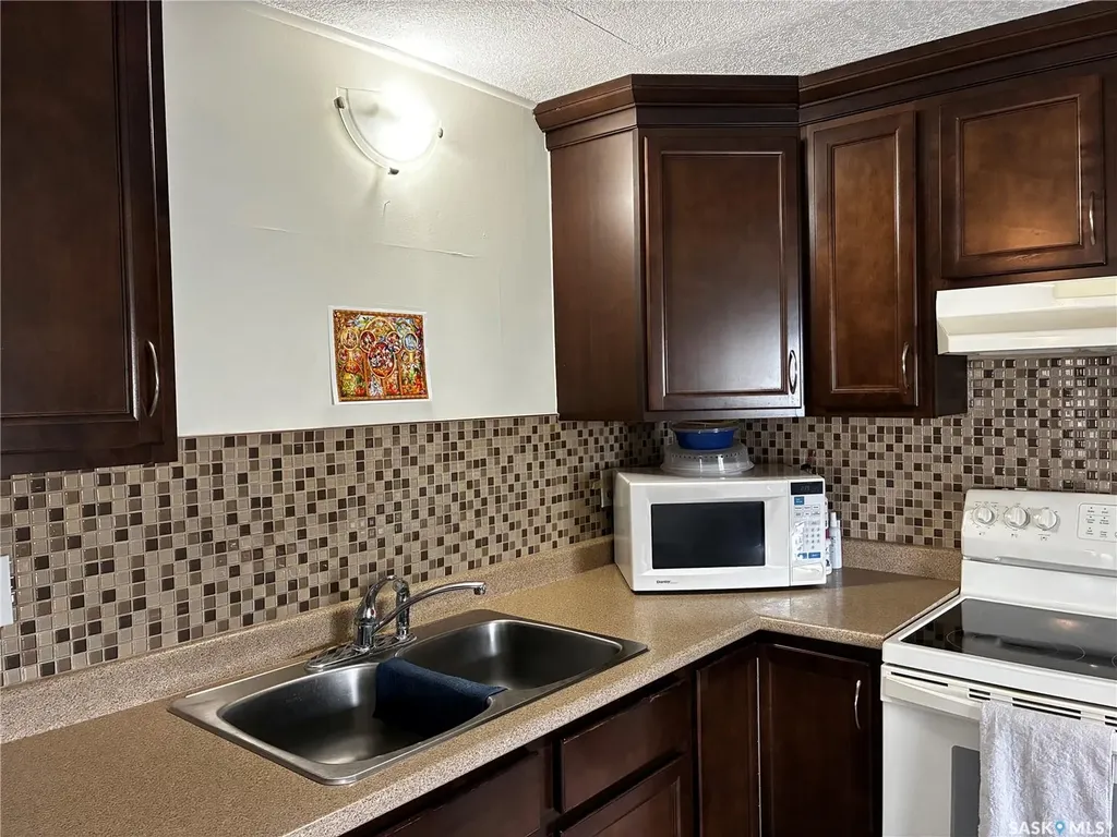 219 Grant Street Saskatoon SK S7N 2A5