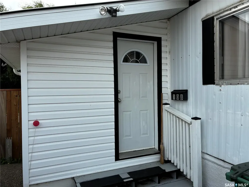219 Grant Street Saskatoon SK S7N 2A5