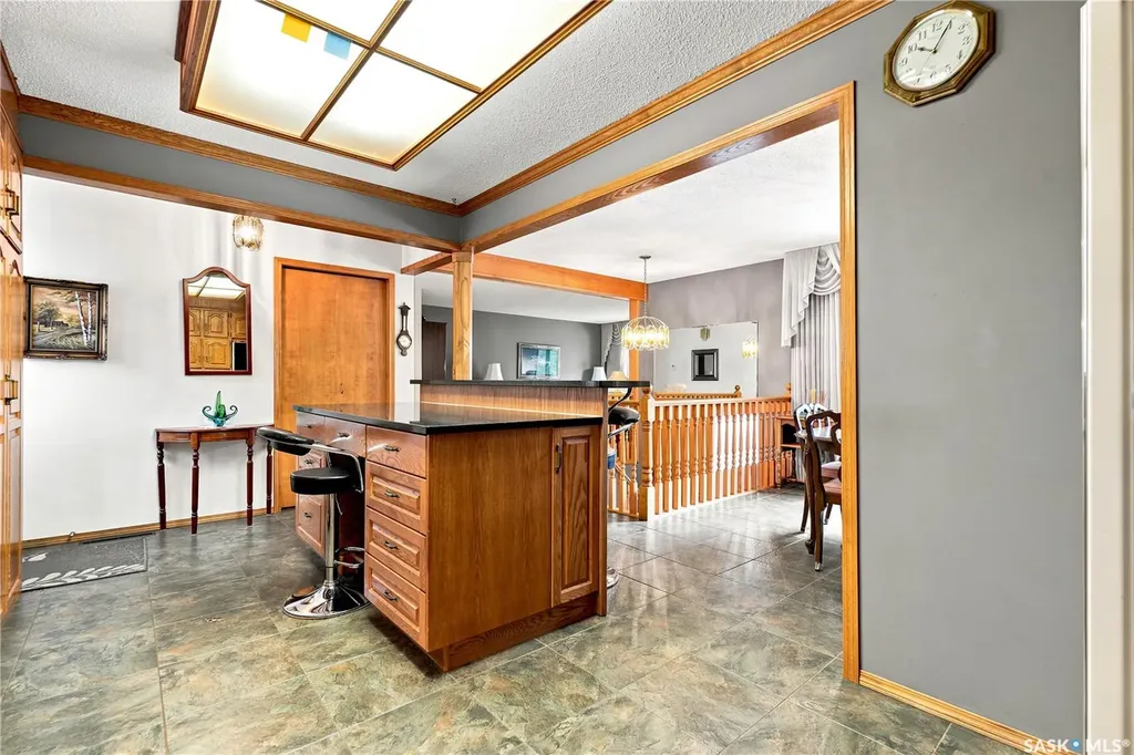 429 Montreal Avenue S Saskatoon SK S7M 3L2