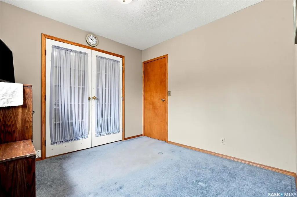 429 Montreal Avenue S Saskatoon SK S7M 3L2