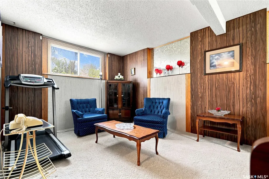 429 Montreal Avenue S Saskatoon SK S7M 3L2