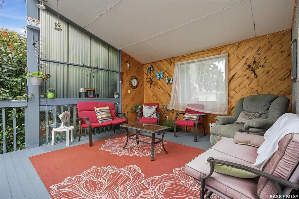 429 Montreal Avenue S Saskatoon SK S7M 3L2