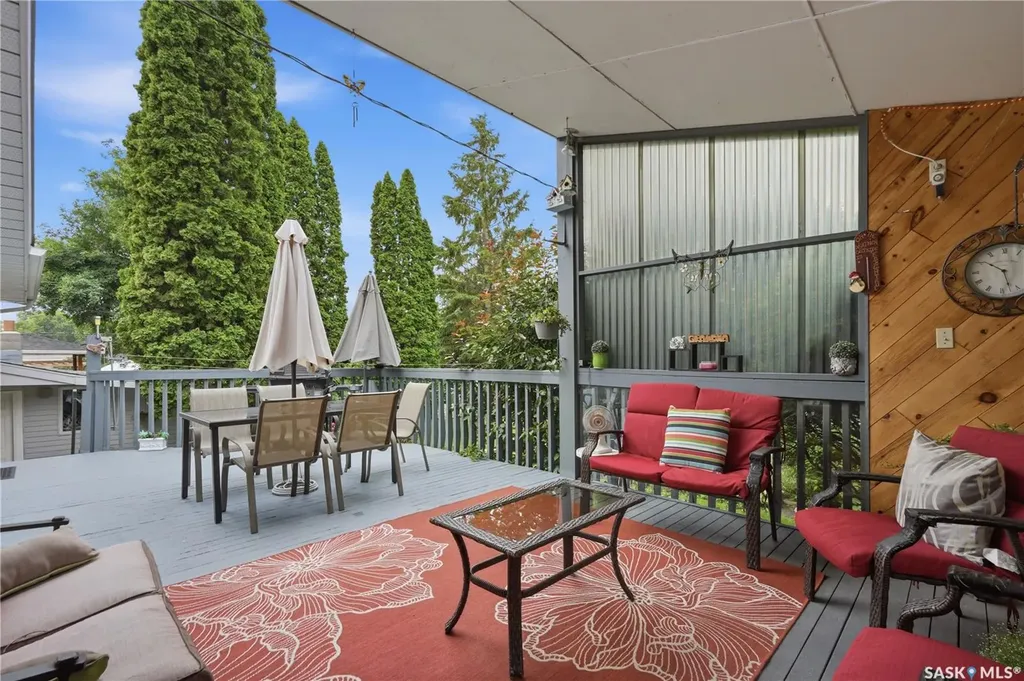 429 Montreal Avenue S Saskatoon SK S7M 3L2